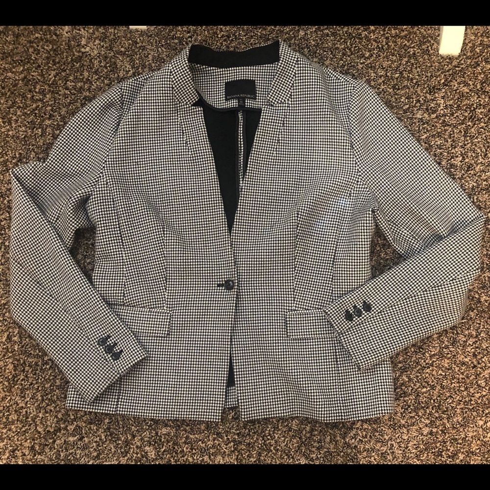 Banana Republic Houndstooth Blazer